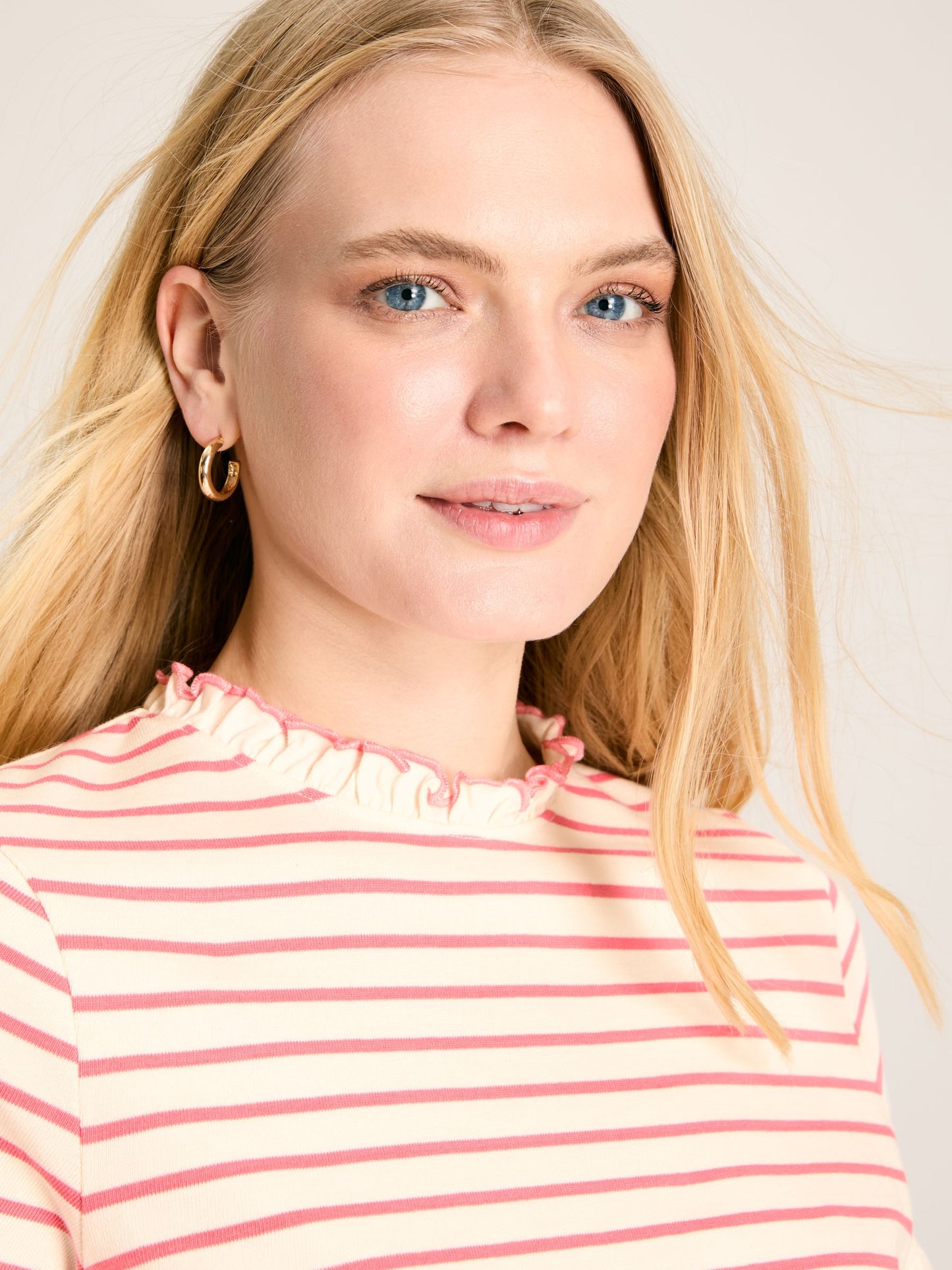 Joules Daisy Short Sleeve Frilled Neck Top
