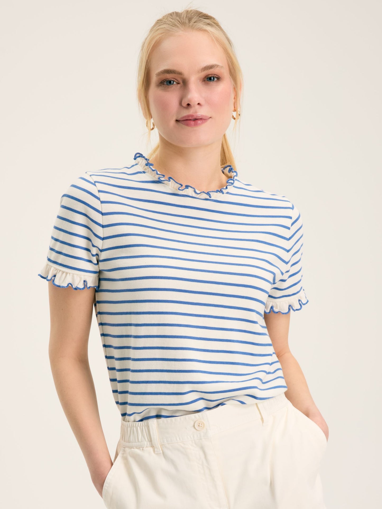 Joules Daisy Short Sleeve Frilled Neck Top