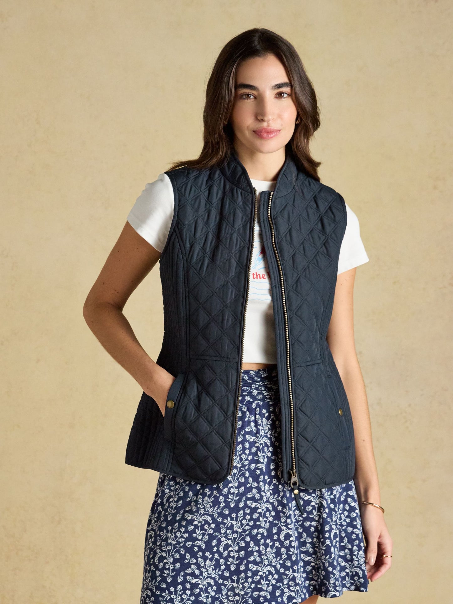 Joules Minx Showerproof Diamond Quilted Gilet