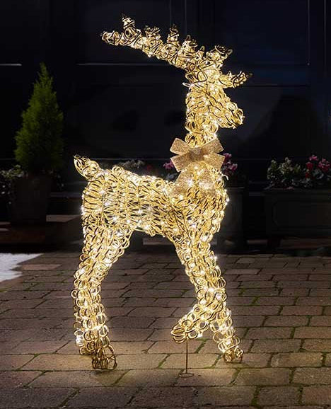 Smart Garden 120cm Titan Gold Stag low voltage LED light ornament with gold finish