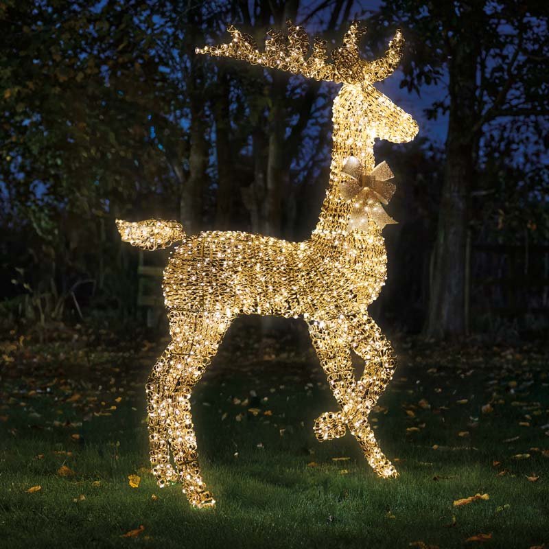 Smart Garden 210cm Titan Gold Stag low voltage LED light ornament with gold finish