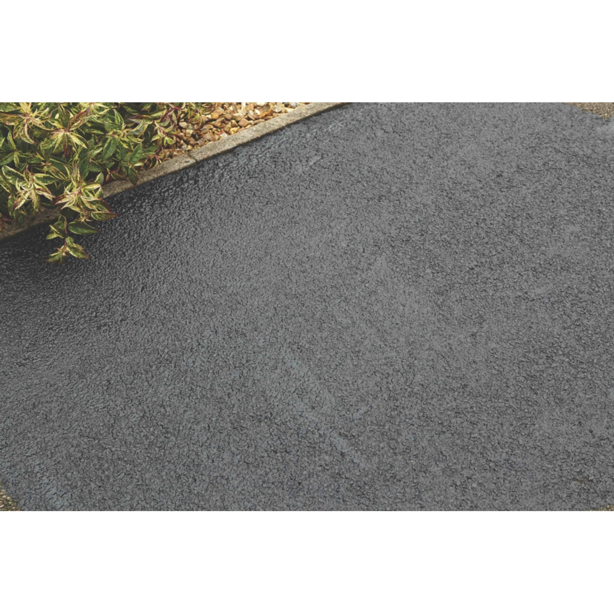 Thompson's Drive Seal 5L tin for black tarmac driveway restoration