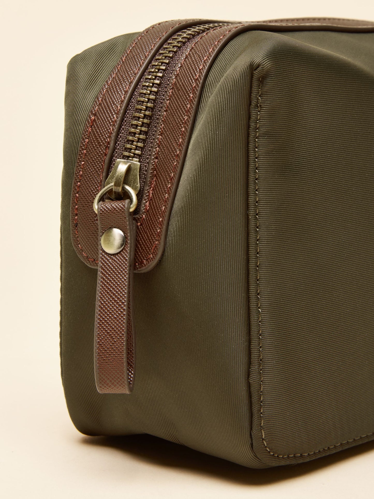 Joules Edie Cosmetic Bag