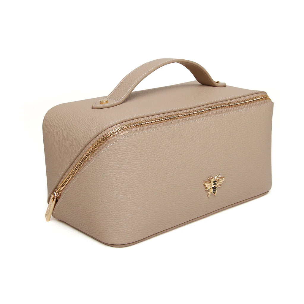 Alice Wheeler Train Case