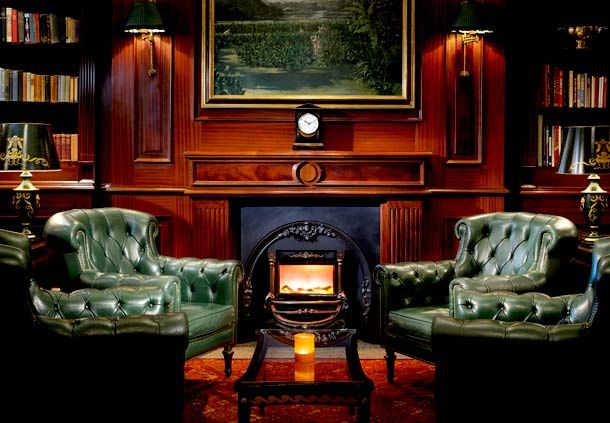 Ivy & Twine Whisky Lounge (190g) Candle