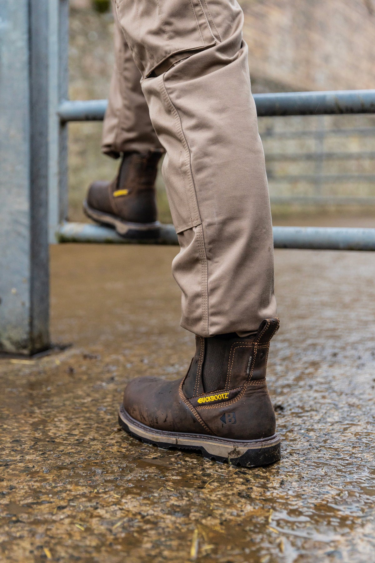 BuckBootz B1180 Buckflex Waterproof Safety Dealer Boot