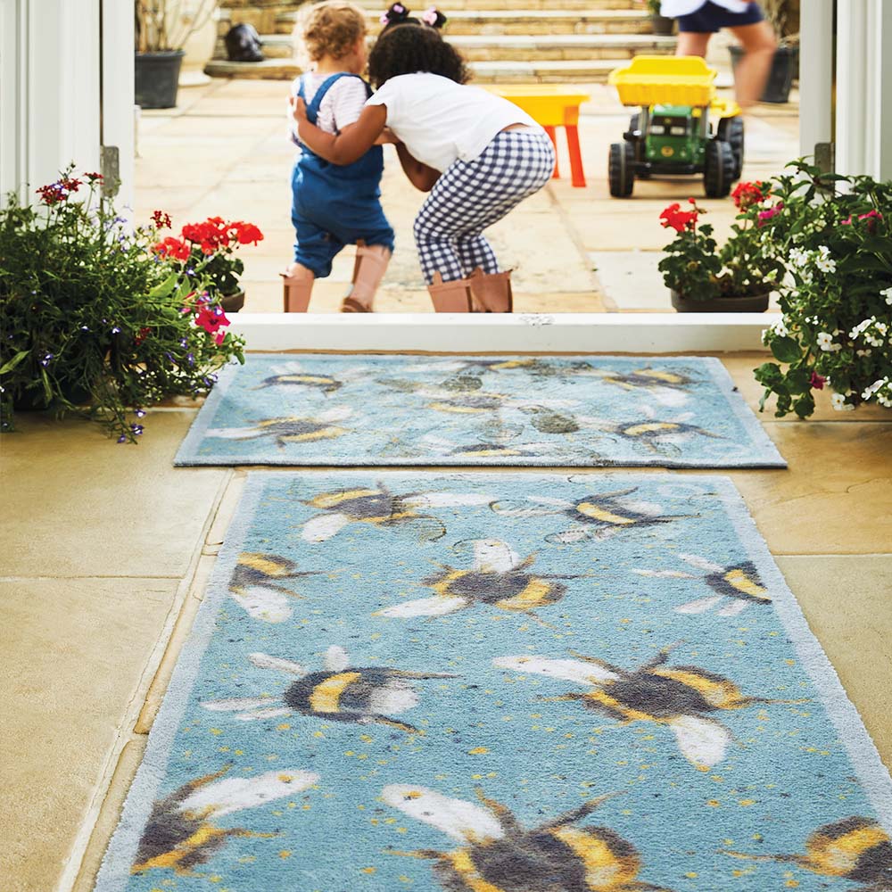 Hug Rug Bee Runner Mat