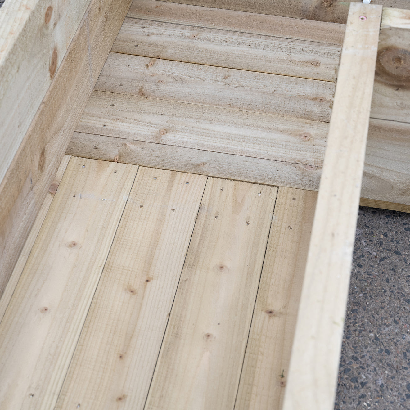 Forest Garden Caledonian Corner Raised Bed 130 X 130cm