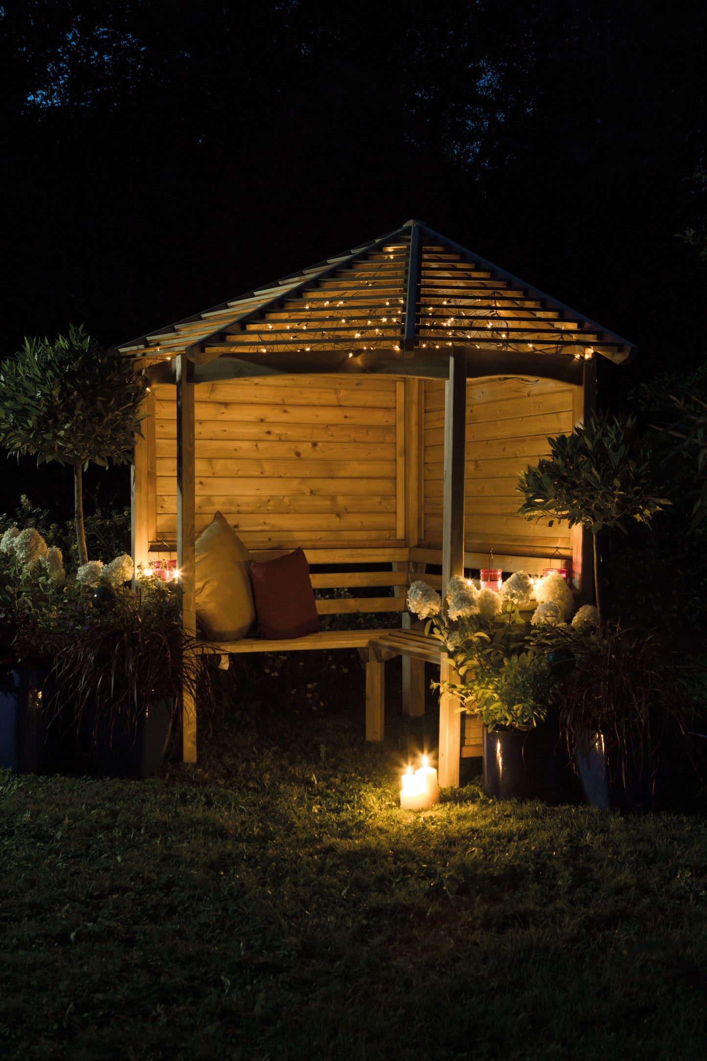 Forest Garden Venetian Corner Arbour