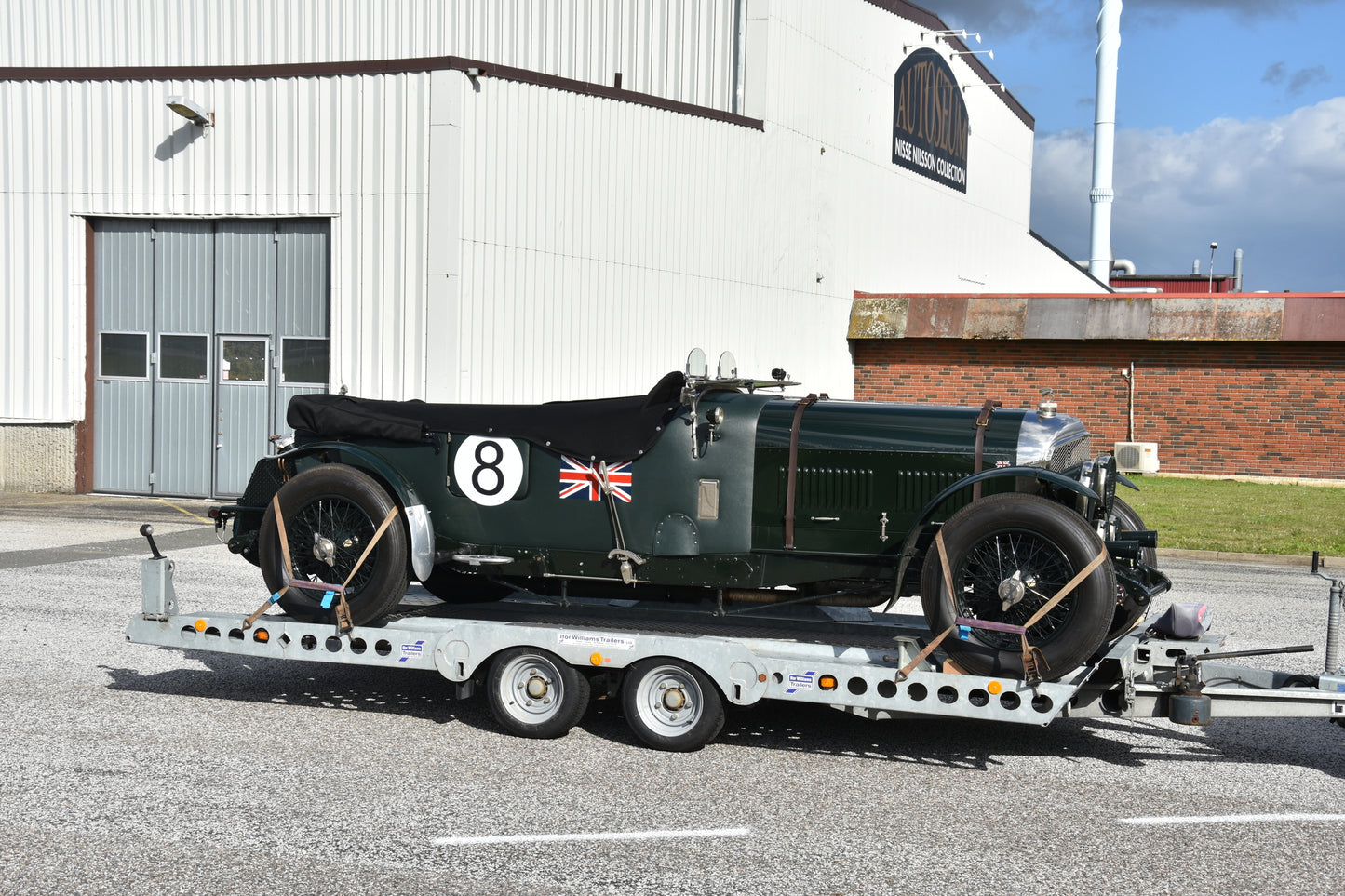 Ifor Williams CT177 Car Transporter Tiltbed Trailer with V3 LEDs & Pods