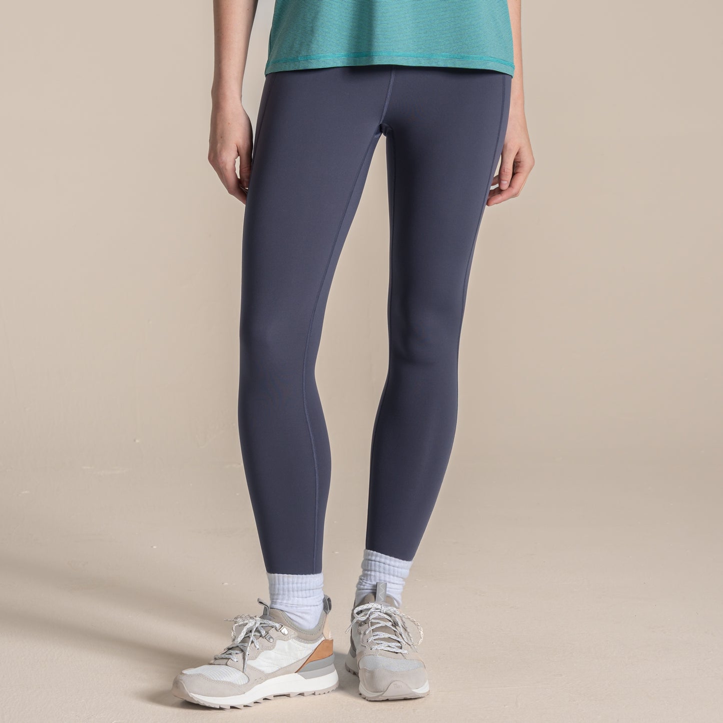 Craghoppers Women's Alex II Leggings in grey stretch outdoor fabric