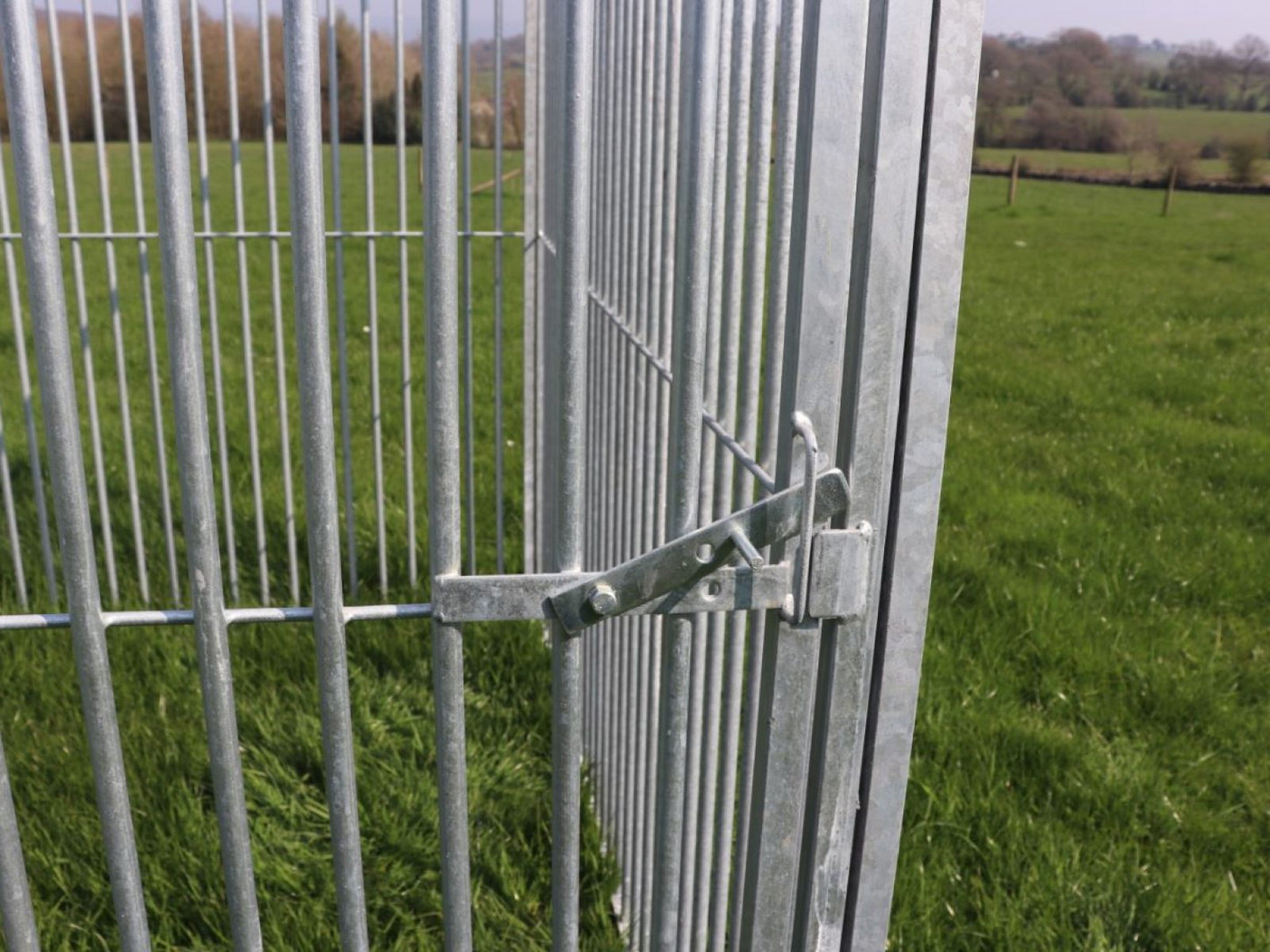 Bateman Vertical Rail Dog Pen Panel