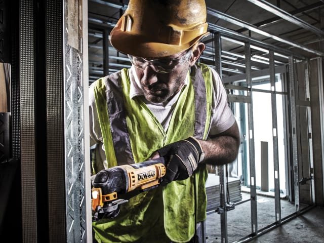 Dewalt Multi Tool Epm 240V