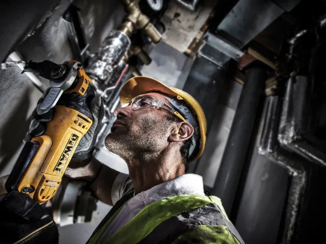 Dewalt Multi Tool Epm 240V