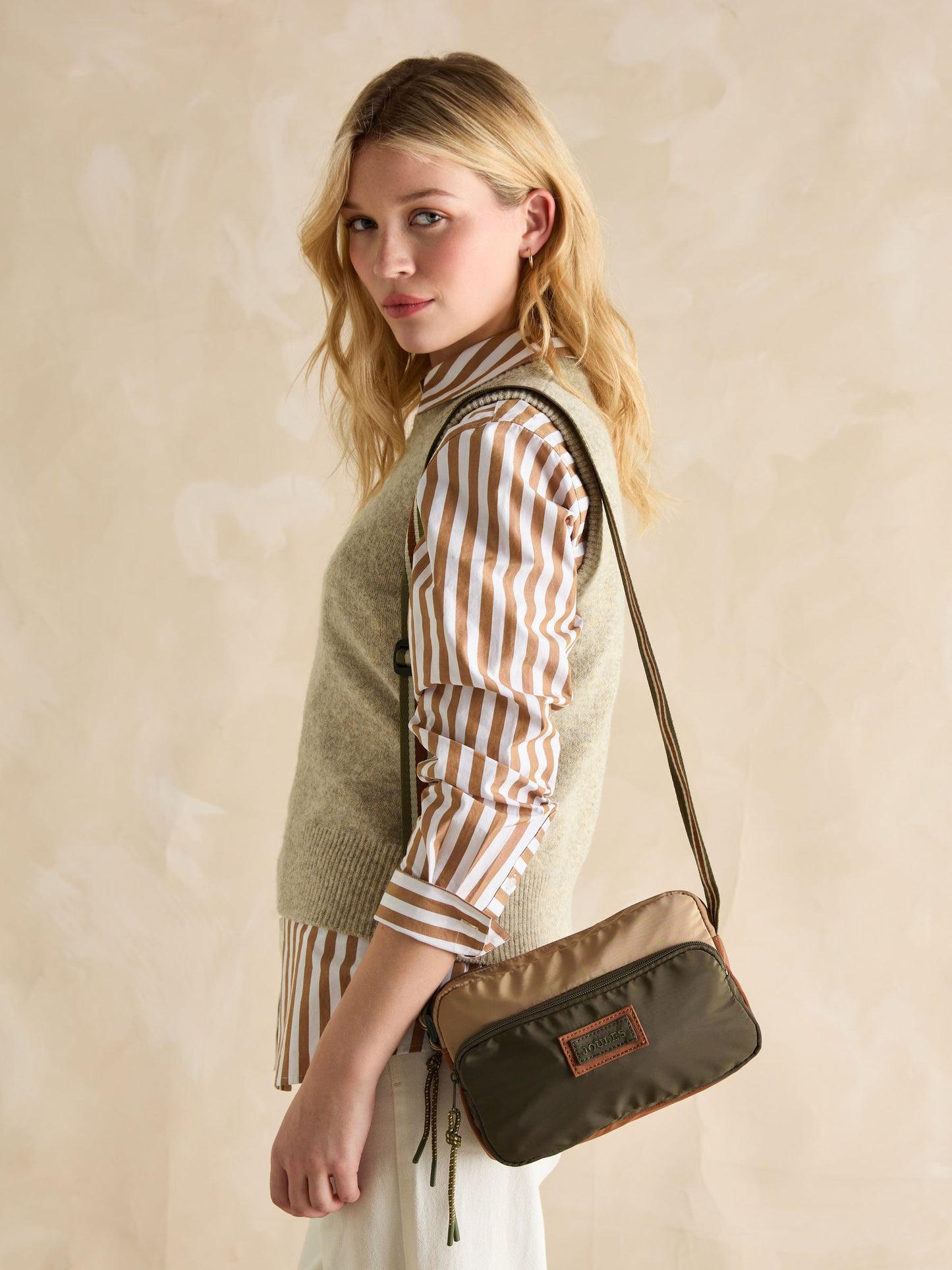 Joules Marlow Nylon Cross Body Bag