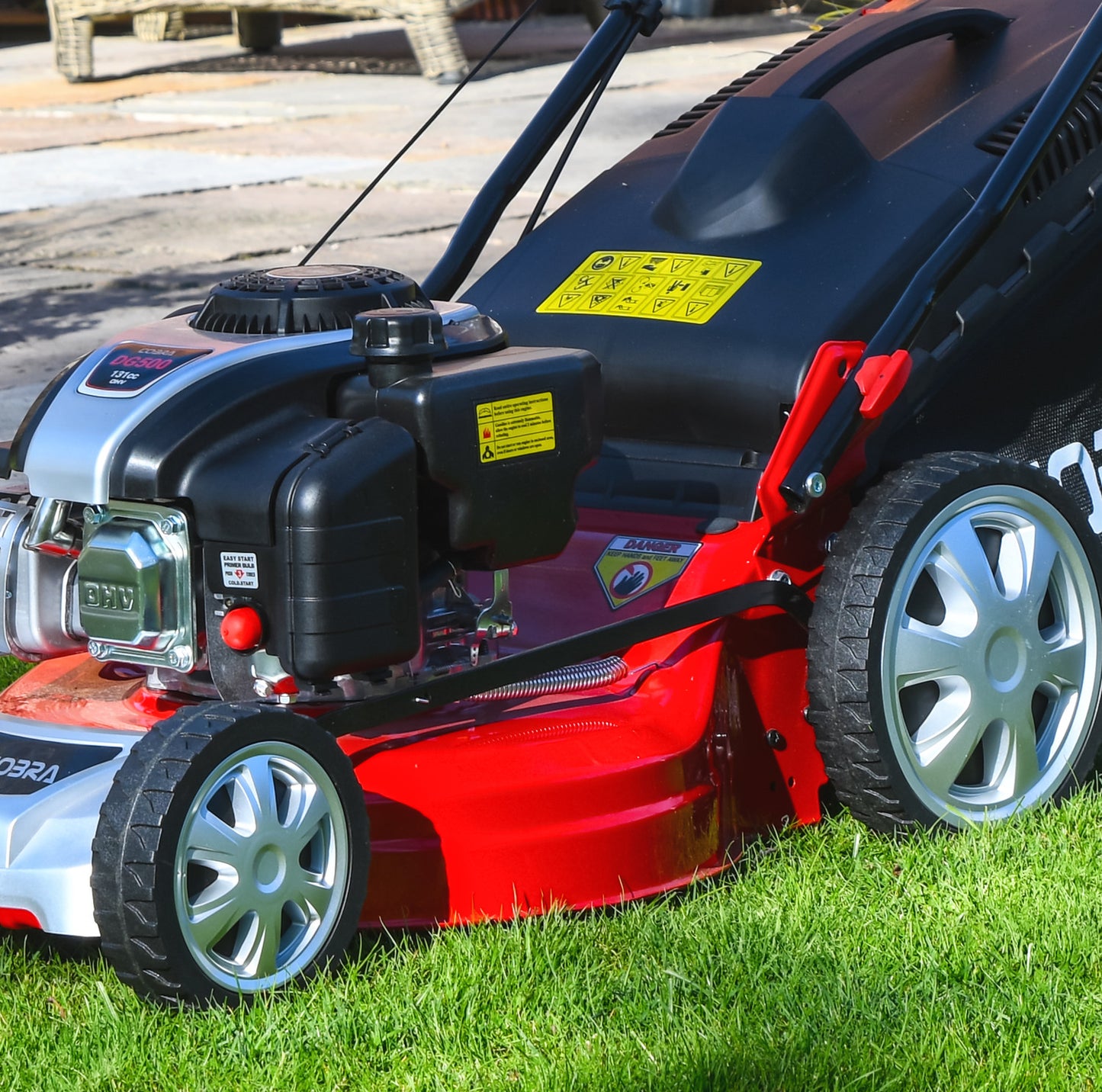 Cobra M46SPCVX Self Propelled Petrol Lawn Mower 18"