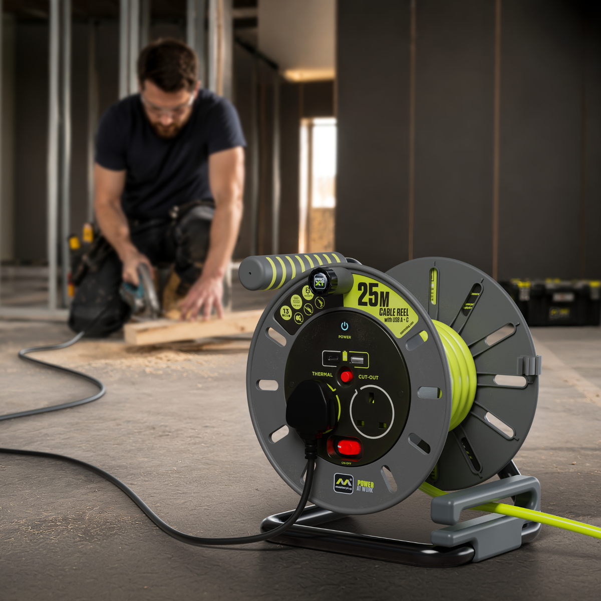Masterplug 2 socket 25m cable reel with USB A and C ports