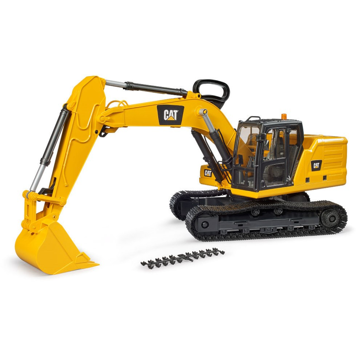 Bruder CAT excavator 1:16 scale toy construction vehicle with movable shovel arm