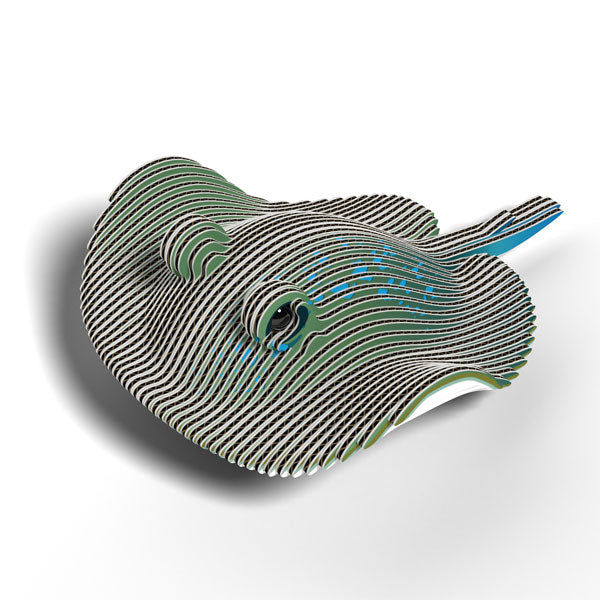 EUGY Stingray 3D Card Model Kit