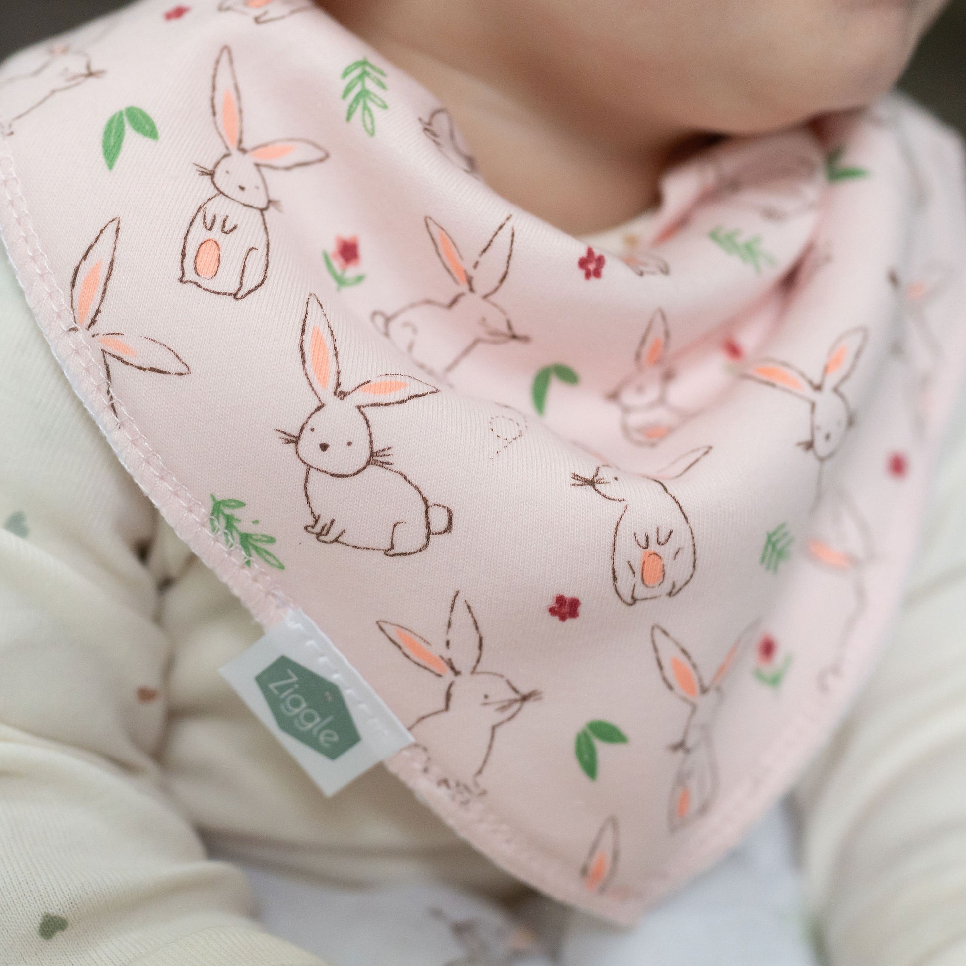 Ziggle - Pink with Bunnies bib