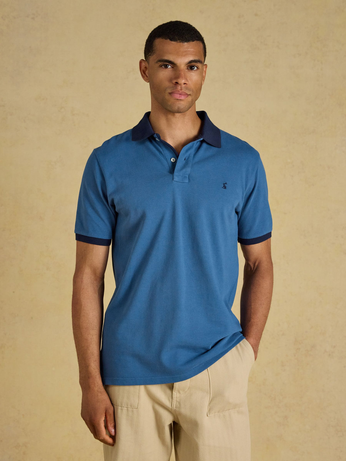 Joules Woody Cotton Pique Polo Shirt featuring contrast collar tipping and chest embroidery