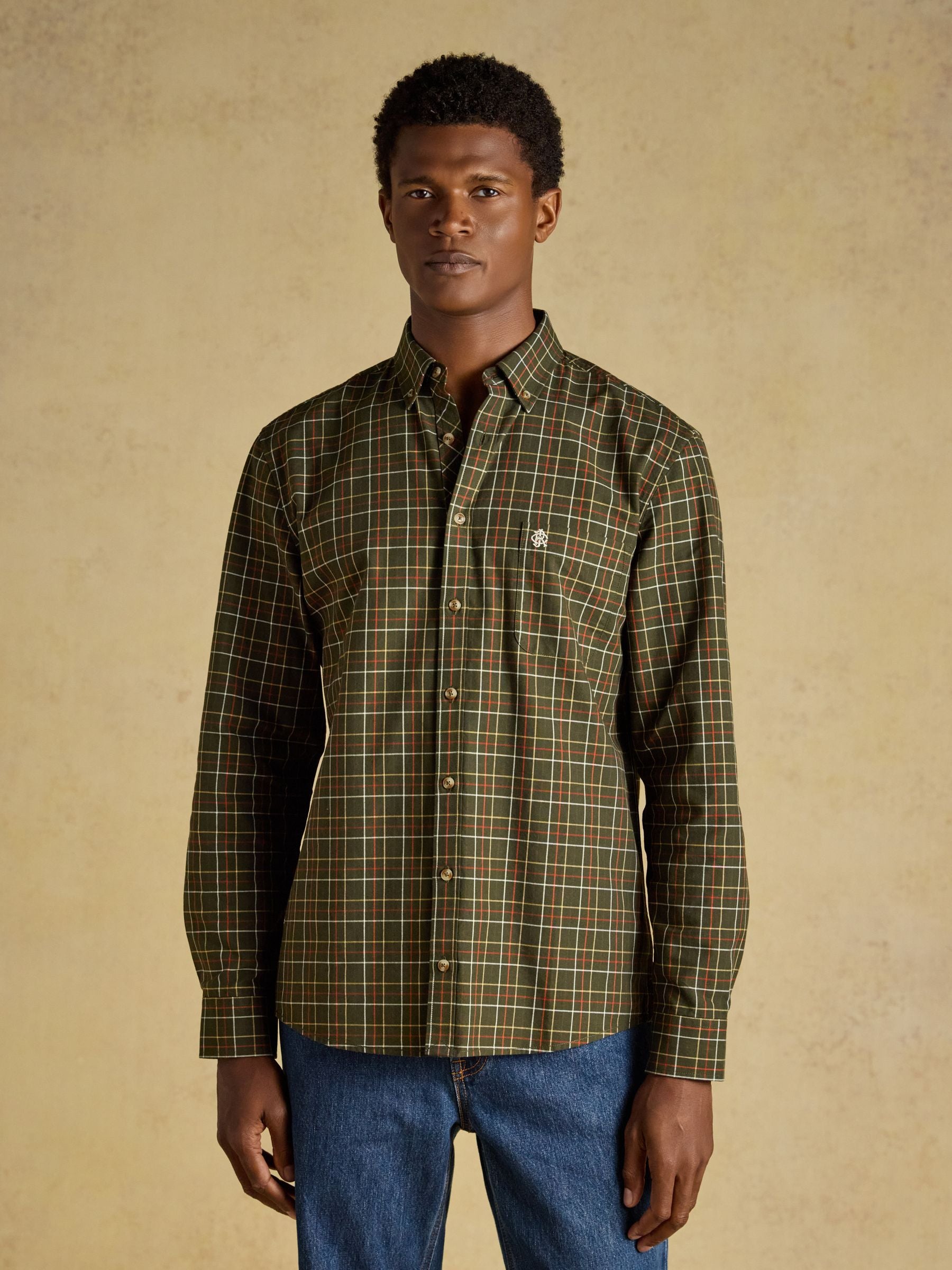 Joules checked classic fit cotton Oxford shirt with button-down collar and chest pocket embroidery.
