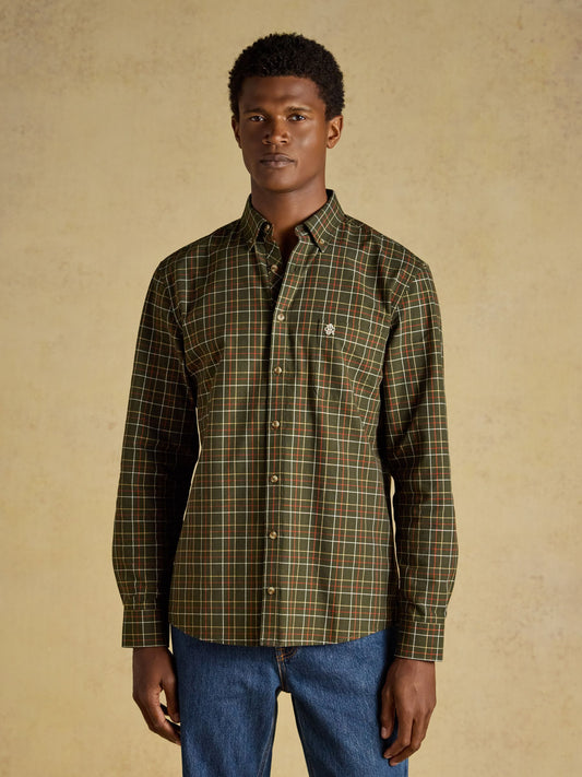 Joules checked classic fit cotton Oxford shirt with button-down collar and chest pocket embroidery.