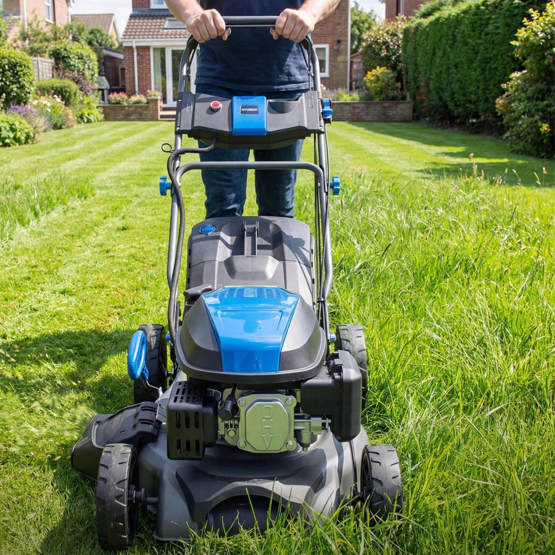 Hyundai HYM17150SPEX Electric Start Self-Propelled Petrol Lawnmower 43cm