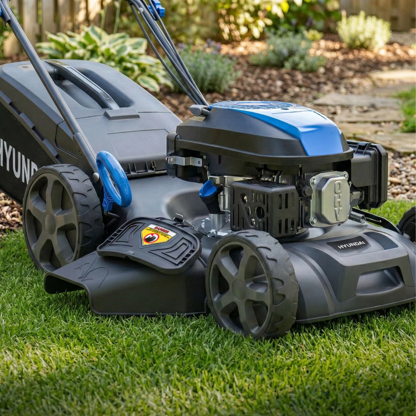 Hyundai HYM18150SPX Self-Propelled Petrol Lawnmower 46cm