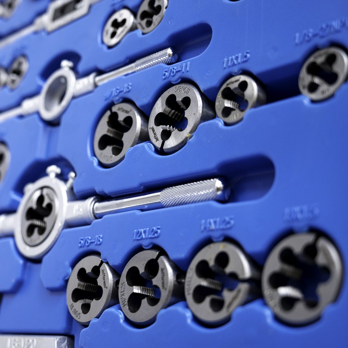 Jefferson 110-Piece Metric Tap & Die Set