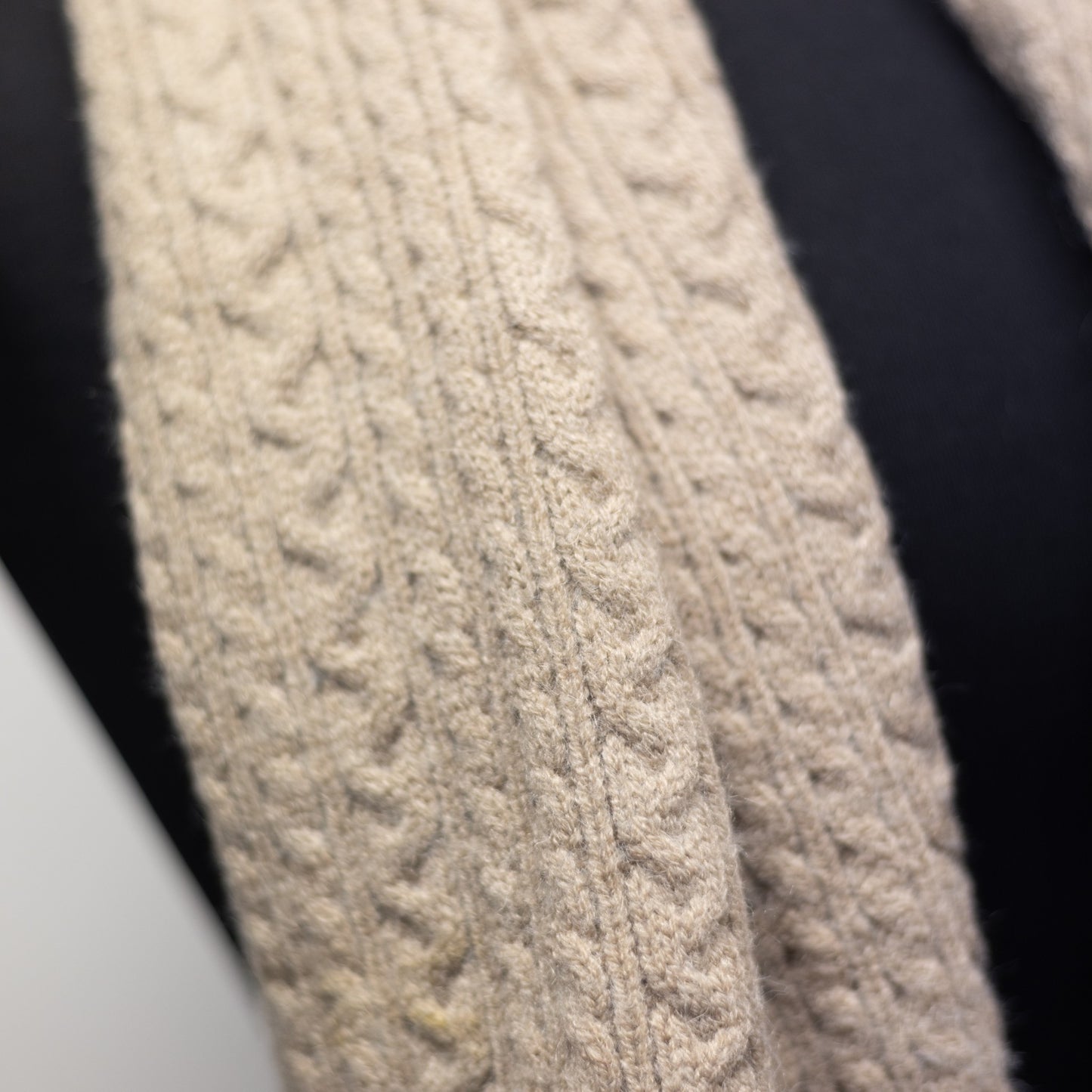 Jess & Lou Cable Knit Scarf