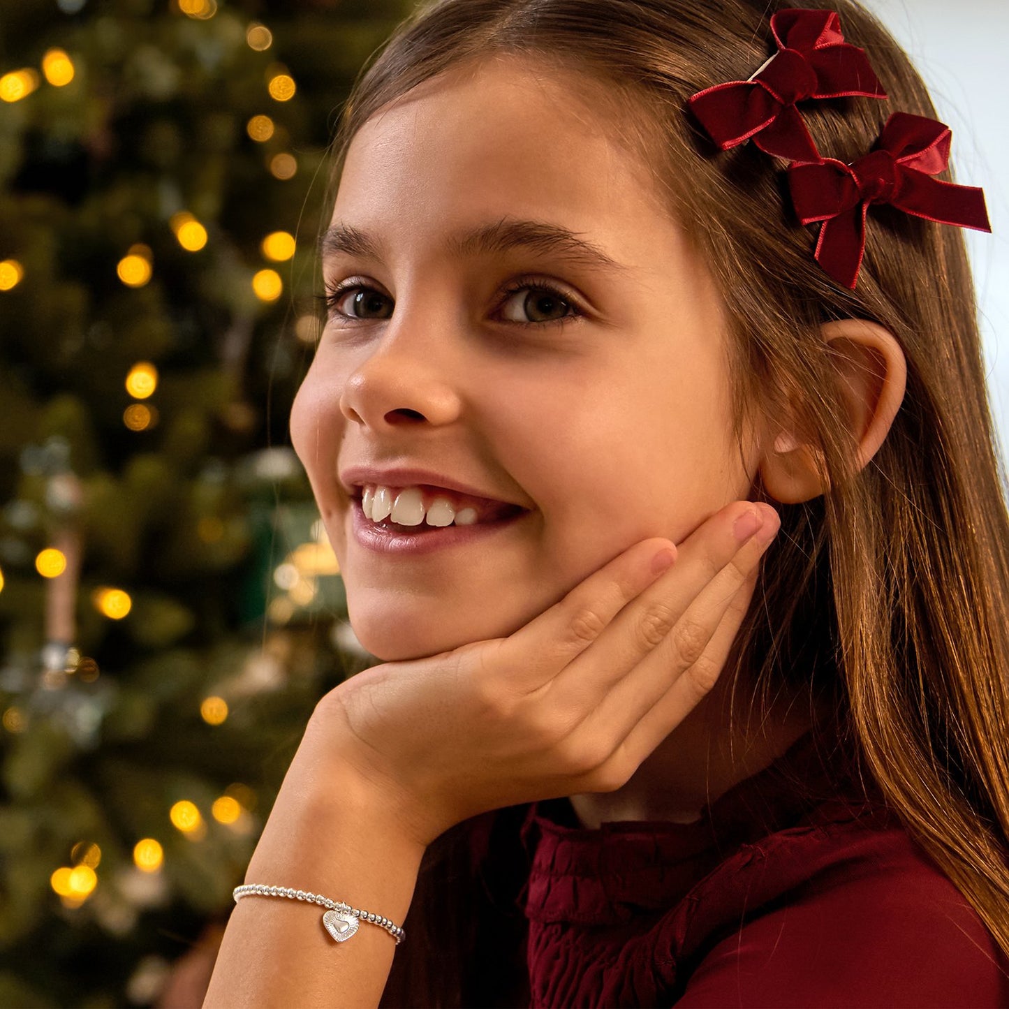 Joma Jewellery Merry And Bright Merry Christmas Granddaughter Bracelet & Hair Clip Gift Set In Silver Plating