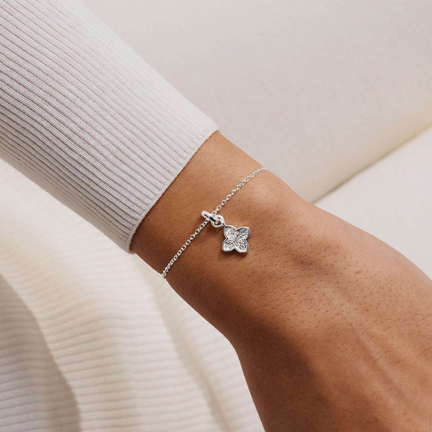 Joma Jewellery Signature Clover Collection Textured Clover Bracelet In Silver Plating