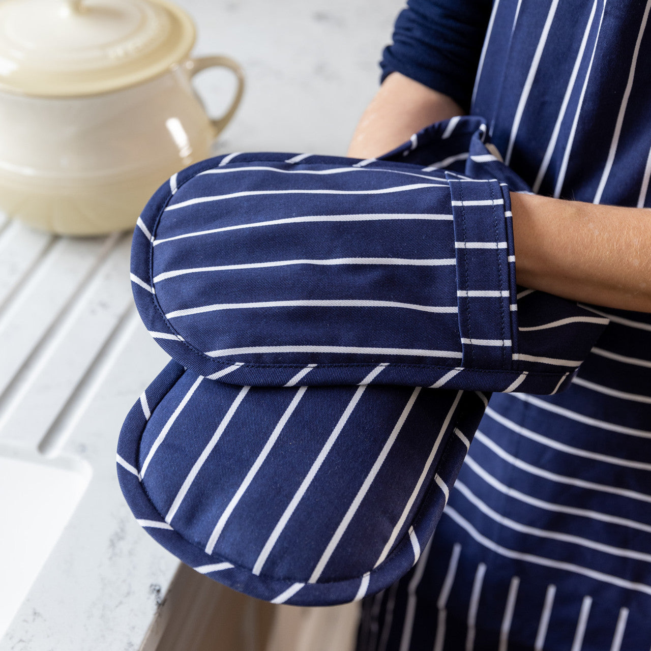 KitchenCraft Butchers Stripe Blue Double Oven Gloves
