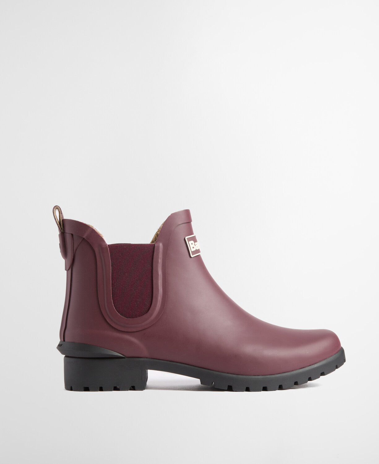 Barbour Kirkton Ankle Wellingtons in rubber, featuring elasticated side gussets, convenient pull tabs, and signature front logo branding.