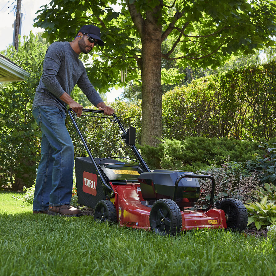 Toro Heavy-Duty Proline 53cm Professional Cordless Mower with Flex-Force Power System 22276