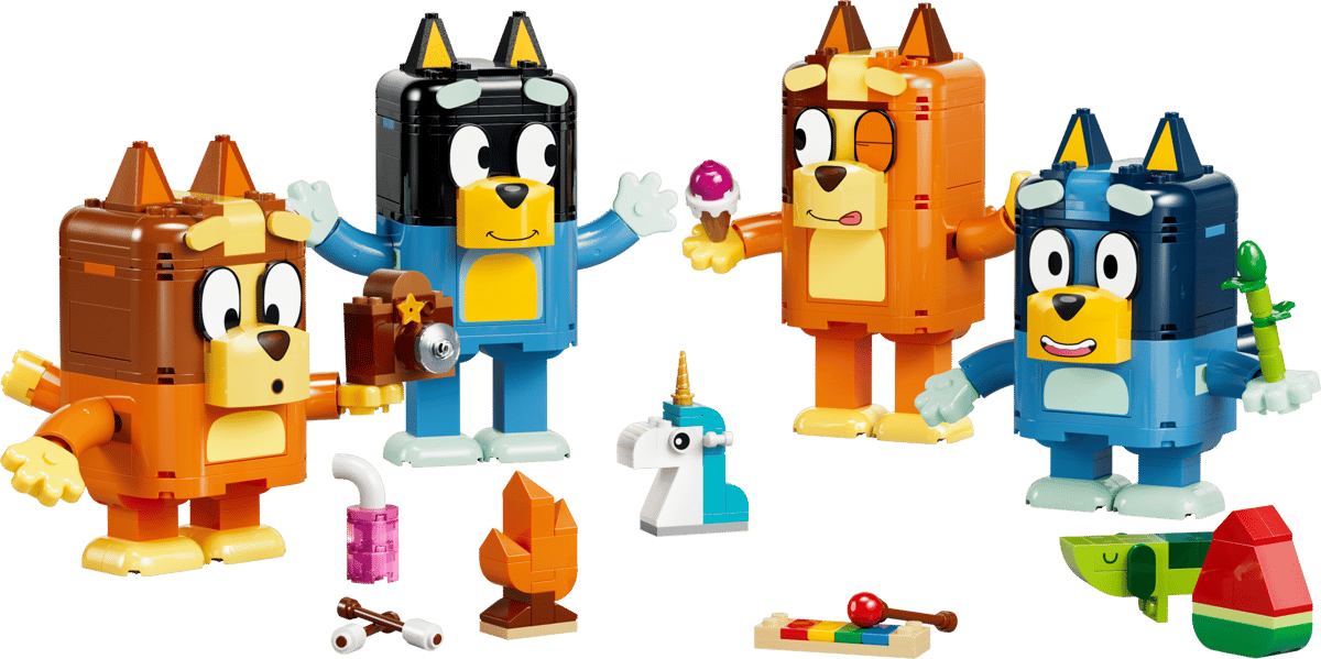 Lego Bluey Brick-Built Bluey Family 11217