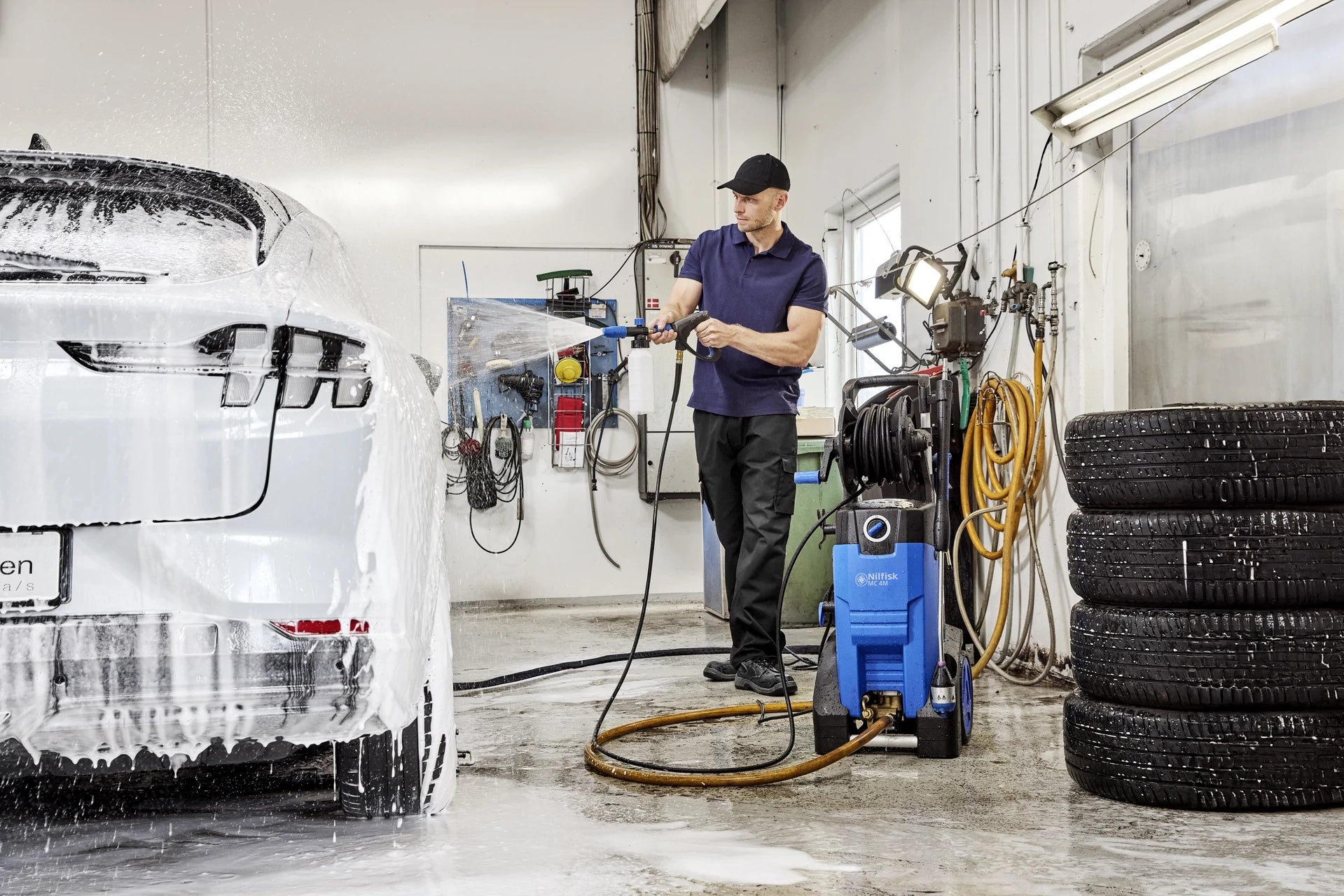 Nilfisk MC 4M-140/620 XT Cold Water Pressure Washer with Hose Reel