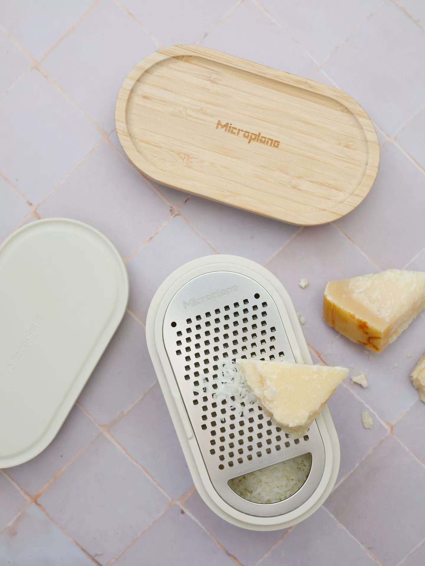 Microplane Cashmere & Bamboo Container Grater