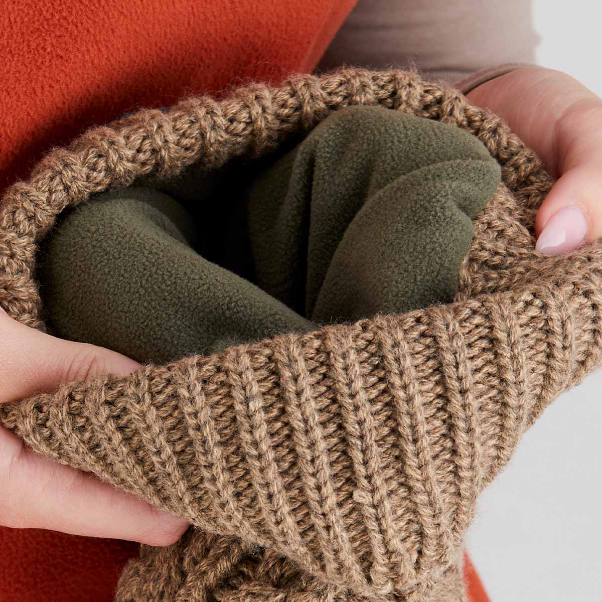 Ridgeline Nordic Fleck Bobble Hat