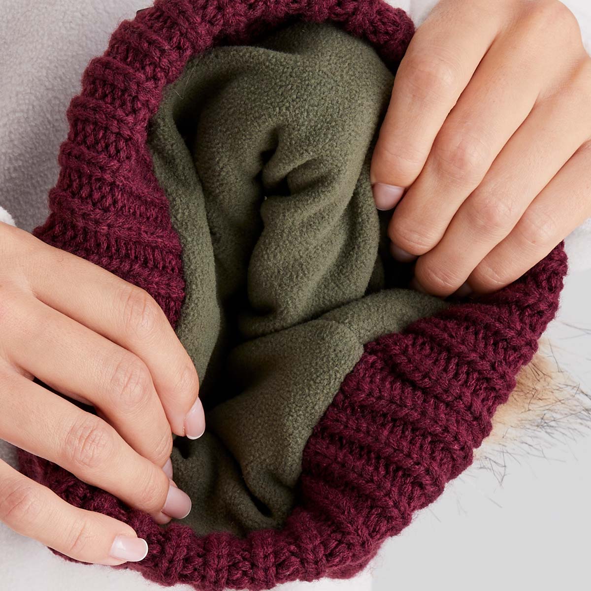 Ridgeline Nordic Fleck Bobble Hat