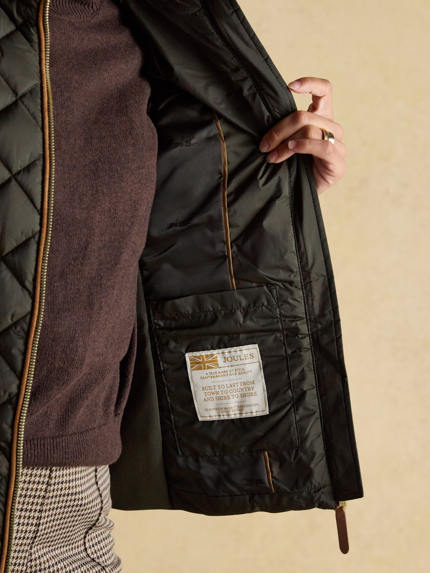 Joules Braemar Luxe Showerproof Diamond Quiled Gilet