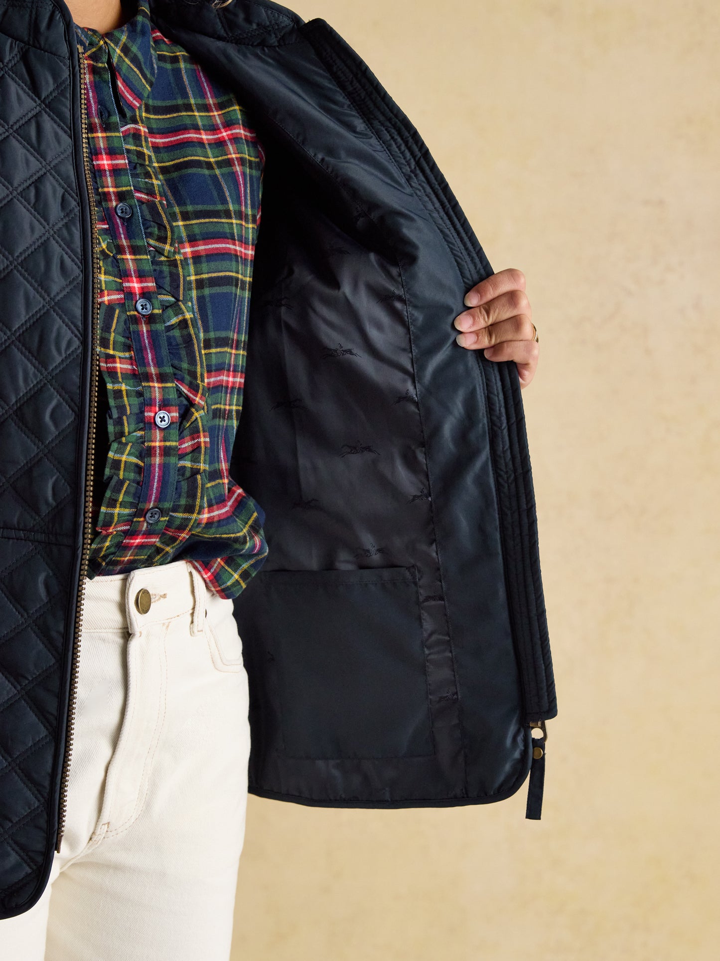 Joules Minx Showerproof Diamond Quilted Gilet