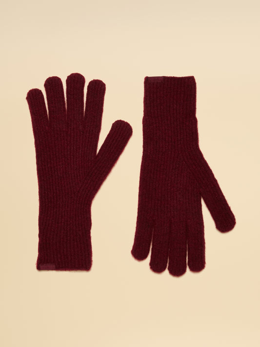 Joules Womens Fine Knit Winter Gloves with ribbed cuffs and branded wrist tab.