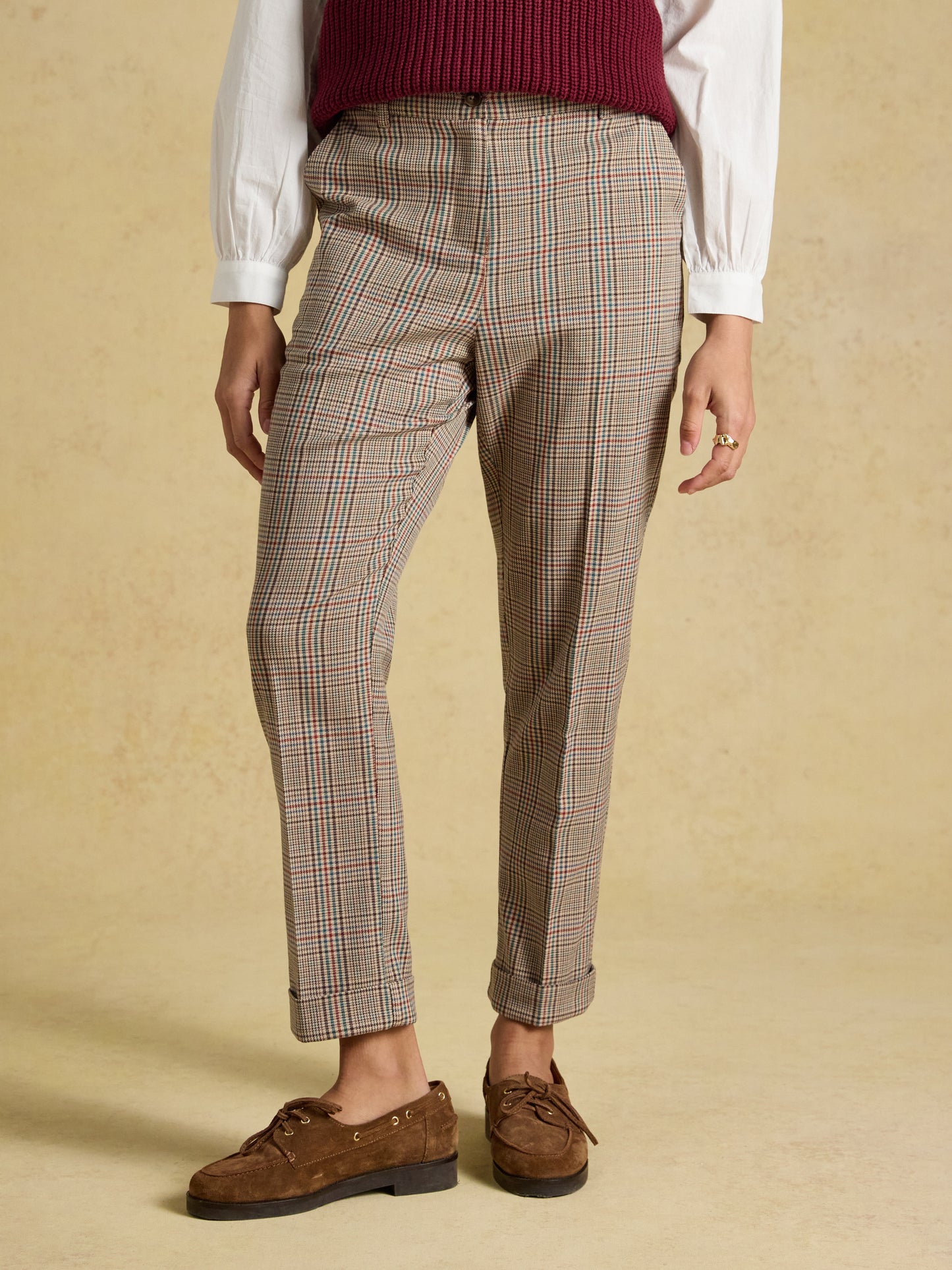 Joules Ada Tapered Trousers in a smart cropped fit showing rolled-up cuffs and side pockets