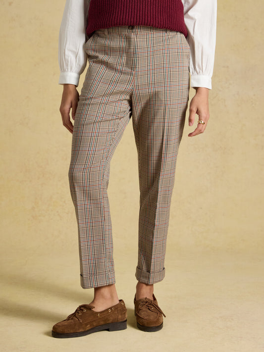 Joules Ada Tapered Trousers in a smart cropped fit showing rolled-up cuffs and side pockets