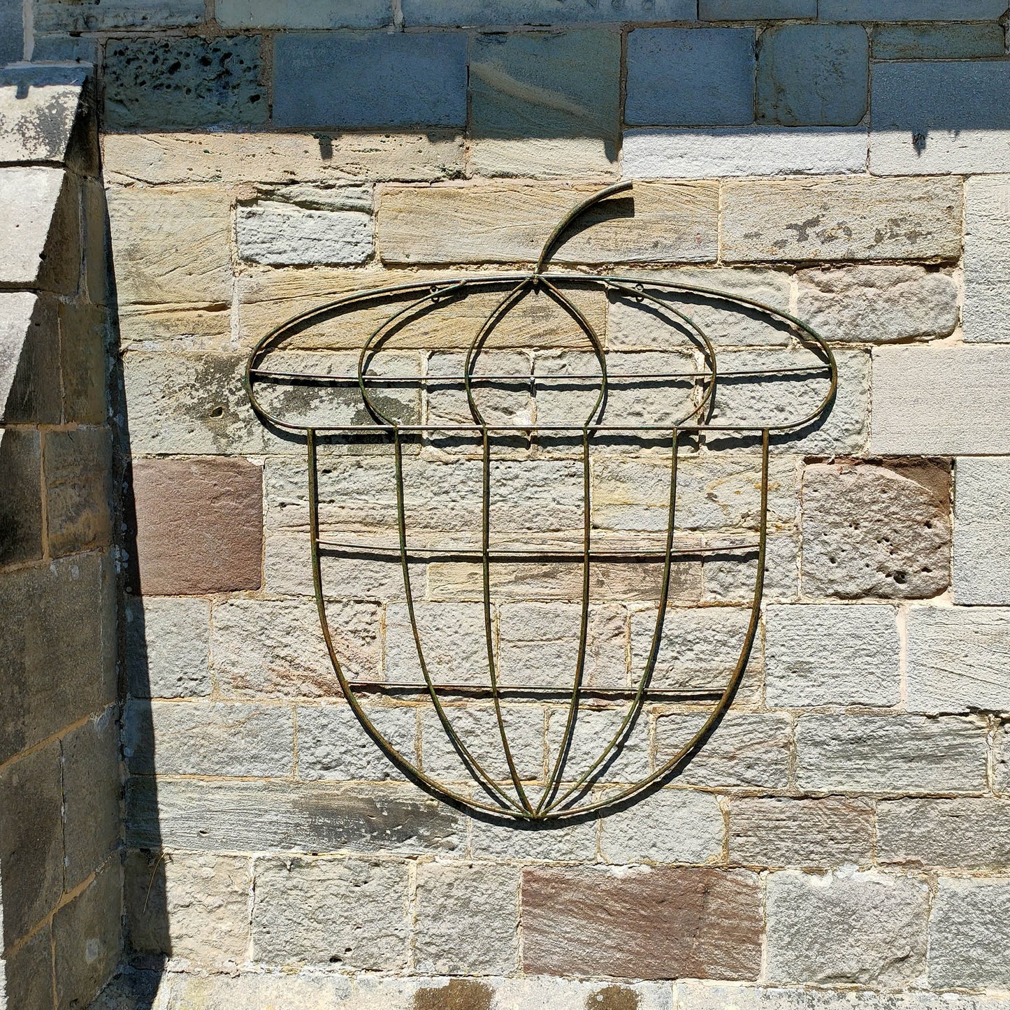 The Good Life Apple Acorn Trellis