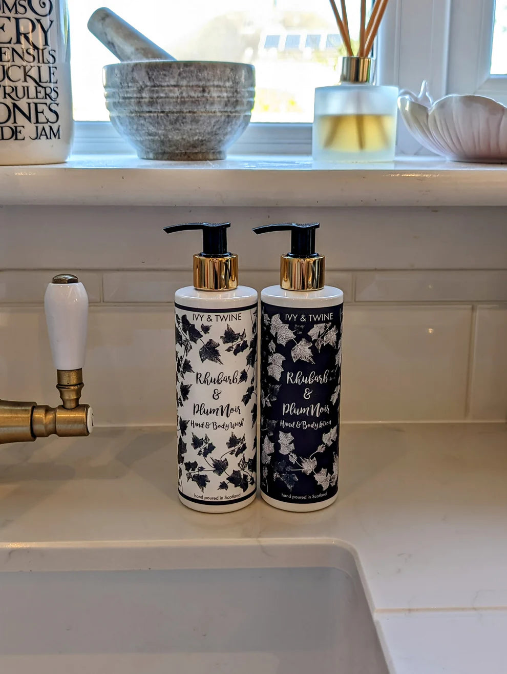 Ivy & Twine Rhubarb & Plum Noir Hand & Body Lotion 