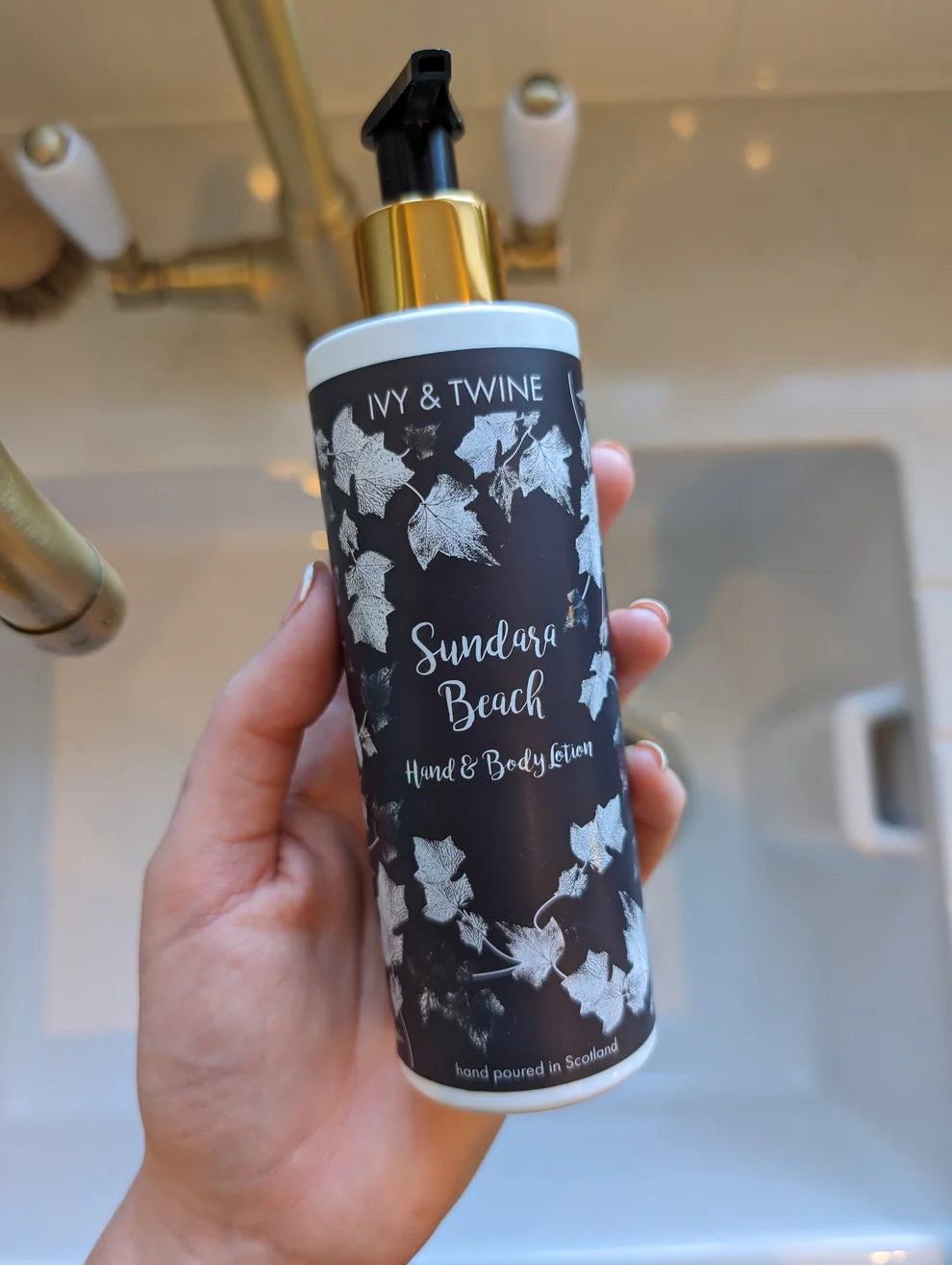 Ivy & Twine Sundara Beach Hand & Body Lotion