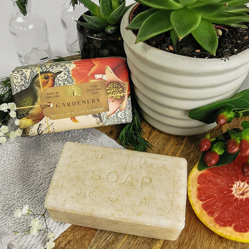 English Soap Company Anniversary Gardeners Exfoliating Soap